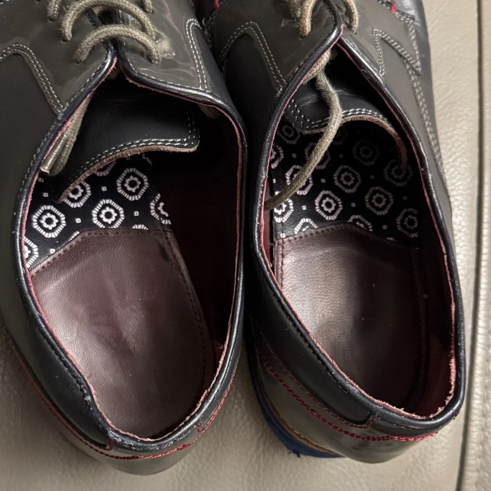 Ted Baker Braythe Charcoal Leather Oxfords with Vibrant Blue Sole size 11